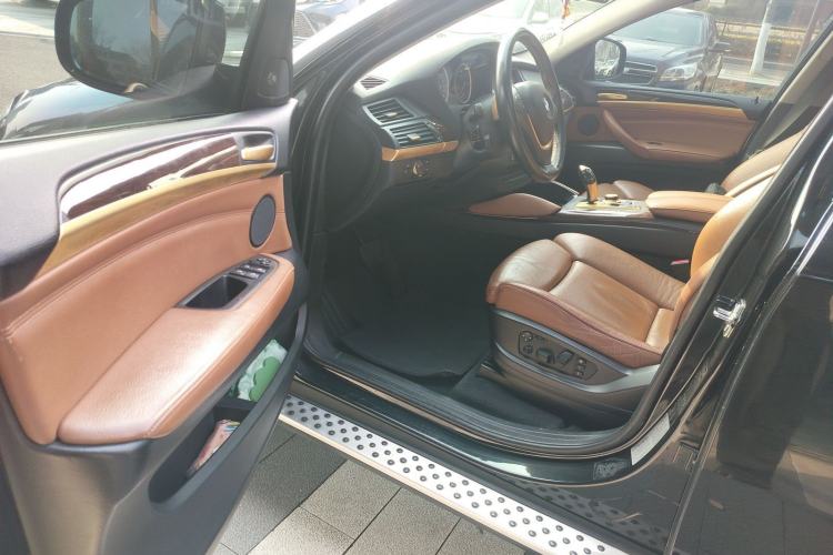 Used BMW X6 2009 xDrive50i
