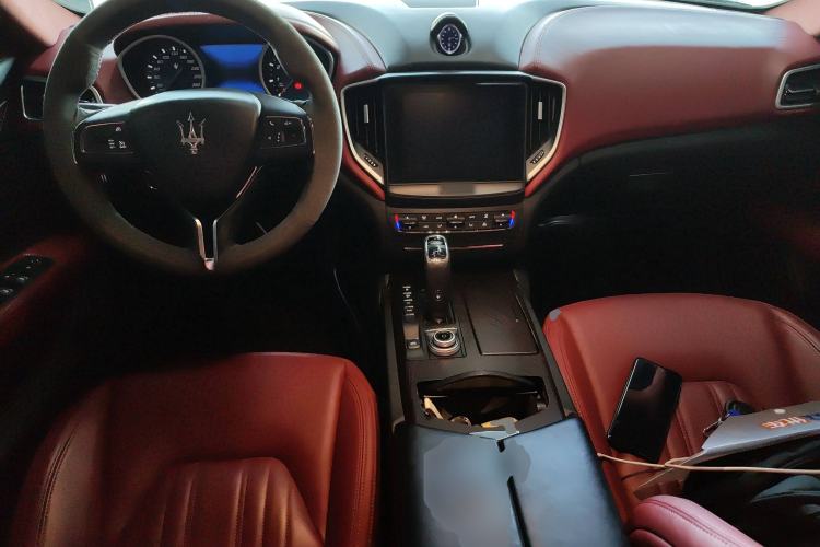 Used Maserati Ghibli 2019 3.0T Luxury Edition China VI Standard
