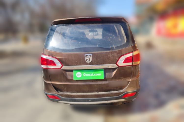 Used Baojun 730 2014 1.5L manual standard trim 7 seats Exterior 4