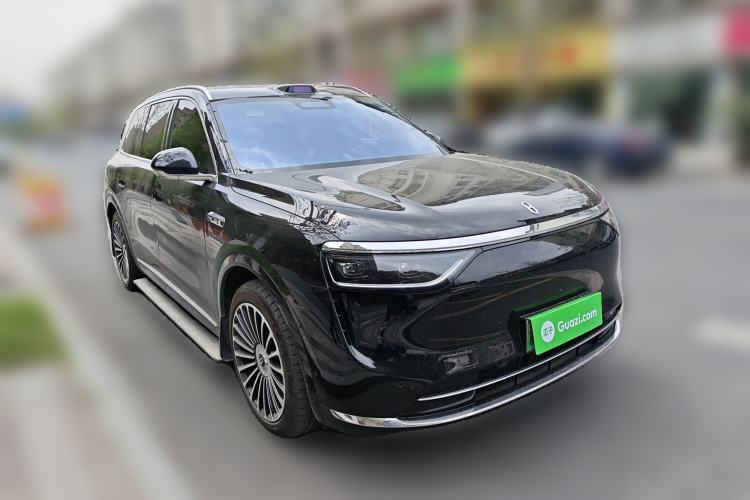 Used Hima AITO M8 2025 Extended-Range Max+ Version 53.4 kWh 6-Seater Edition Front Right 45 Deg