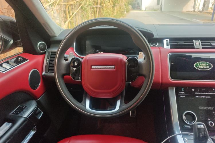 Used Land Rover Range Sport 2020 3.0 L6 HST Steering Wheel
