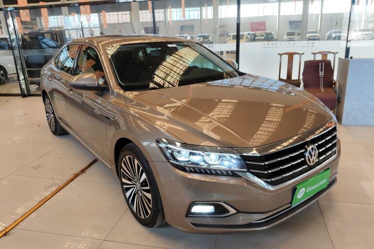 Used Volkswagen Passat 2019 330TSI Luxury Edition China VI Standard
