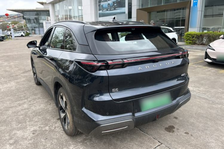 Used ARCFOX Alpha T5 2026 Model Pure Electric 660 Yuanjing Divine Driving Version
