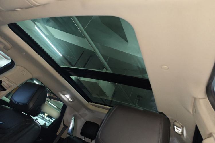 Used Cadillac XT5 2018 25T Luxury Model