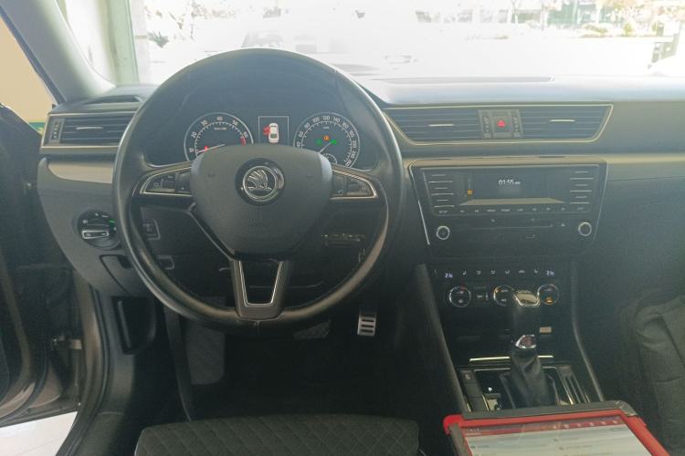 Used Skoda Superb 2016 TSI280 DSG Innovation Edition
