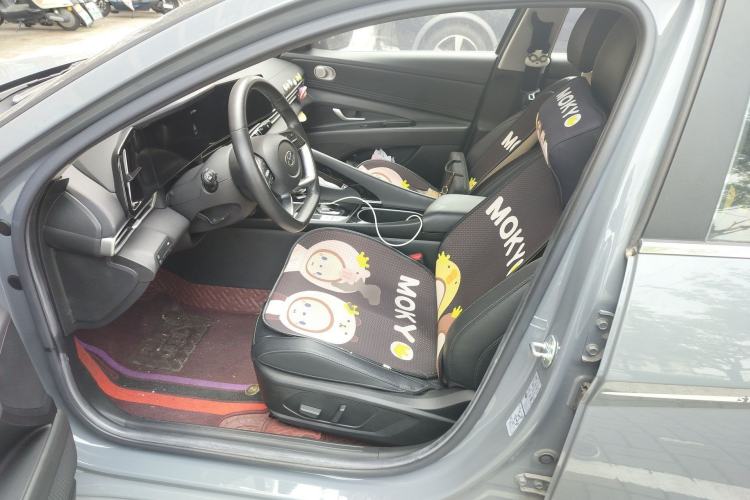 Used Hyundai Elantra 2021 1.5L CVT LUX Prestige Edition Left Front Seat