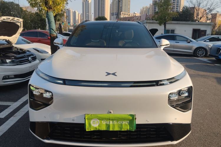 Used XPeng G9 2025 625 Long-Range Max Exterior 1