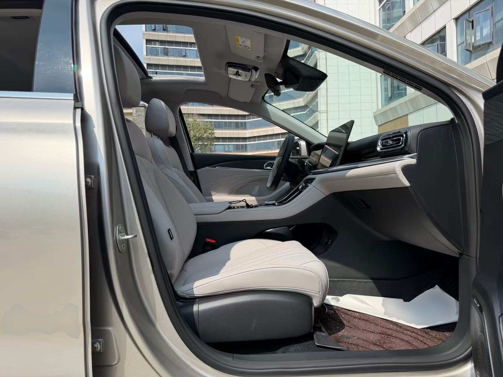 Geely Galaxy Stellar 6 2026 Model 125km Exploration+ Edition — снимка 19