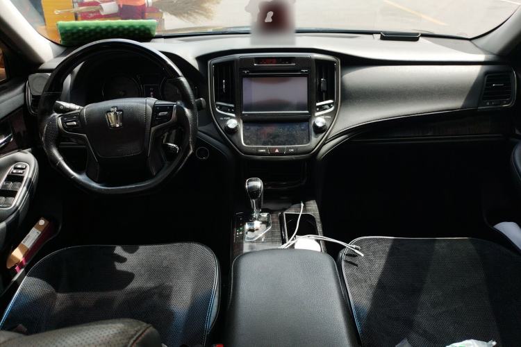 Used Toyota Crown 2015 2.0T Fashion Edition Center Console