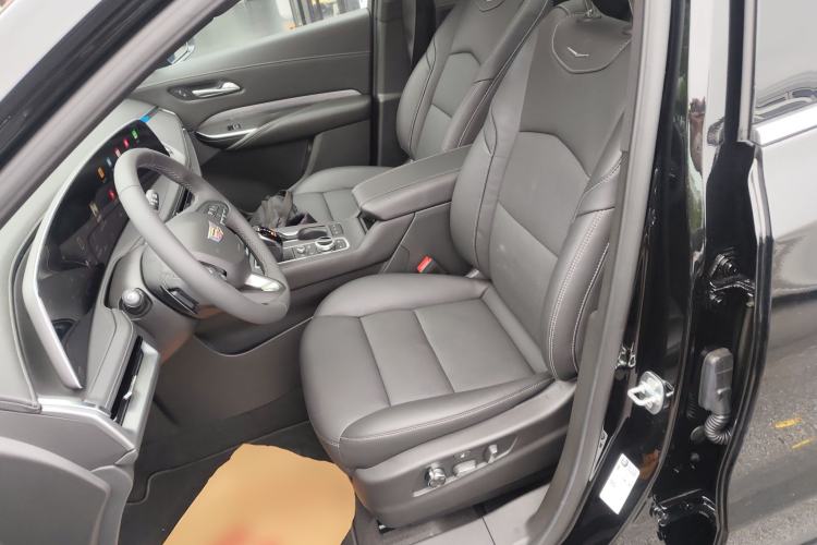 Used Cadillac XT4 2024 28T Two-Wheel-Drive Prestige Version
