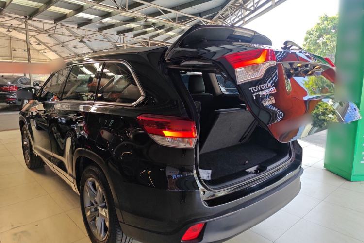 Used Toyota Highlander 2018 2.0T Four-Wheel Drive Luxury Version 7 Seats China VI Standard