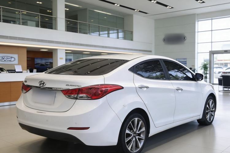 Used Hyundai Elantra (5th Generation / Langdong) 2015 1.6L Automatic Leading Model