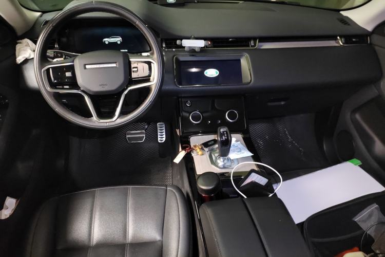 Used Land Rover Range Evoque 2021 Range Rover Velar 249 PS R-Dynamic S Performance Edition Center Console