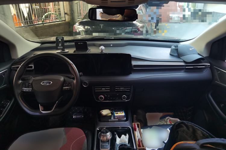 Used Ford Edge 2021 PLUS EcoBoost 245 Two-Wheel-Drive Titanium 7-Seater
