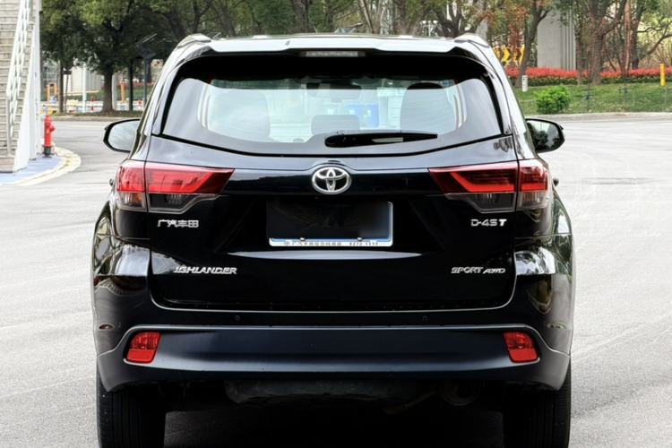 Used Toyota Highlander 2018 2.0T Four-Wheel Drive Knight Edition 7 Seats China VI Standard Exterior 4