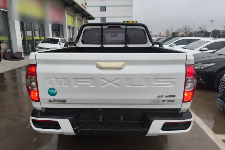 Used SAIC MAXUS T70 2019 2.0T Diesel Automatic Two-Wheel Drive Comfort Edition with Long Bed and High Ground Clearance