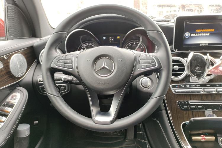 Used Mercedes-Benz GLC 2016 GLC 260 4MATIC Luxury Model