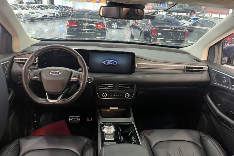 Used Ford Edge 2021 Facelifted PLUS EcoBoost 245 Two-Wheel Drive XLT 7-Seater