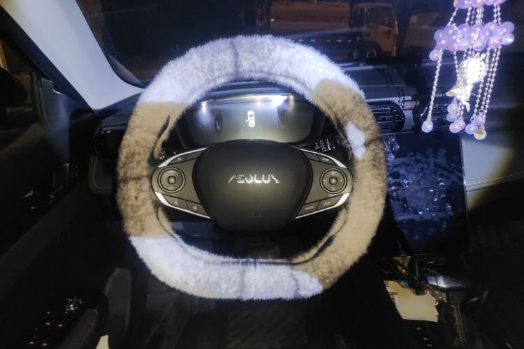 Used Dongfeng Aeolus Yixuan 2025 1.5L Automatic Luxury Version Steering Wheel