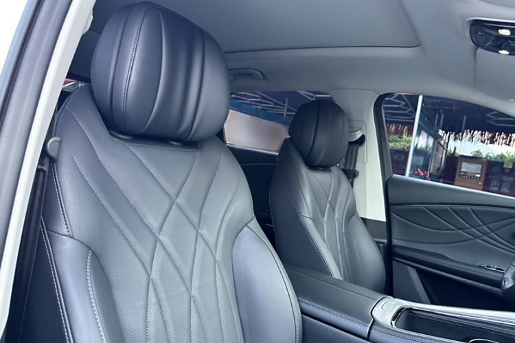 Used EXEED Stellar 2023 400T Two-Wheel Drive Comfort Flyfish Edition