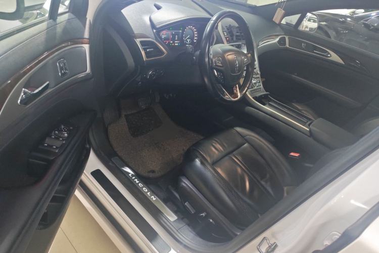 Used Lincoln MKZ 2017 2.0T Luxury Edition Driver Seat