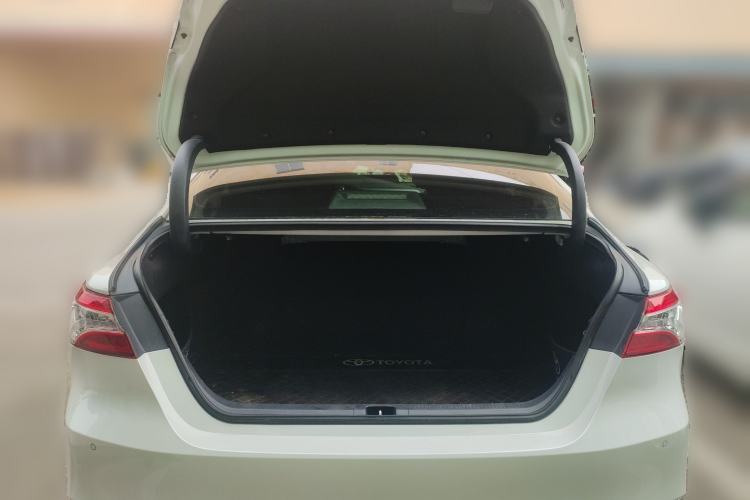 Used Toyota Camry 2019 2.0E Leading Edition China VI Standard
