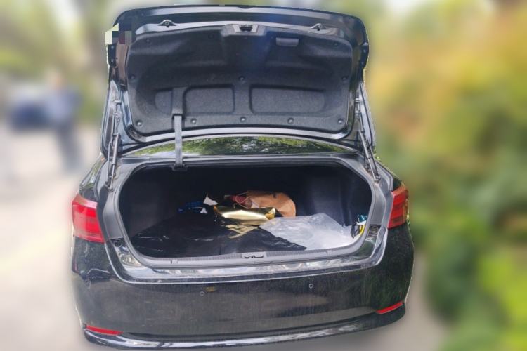 Used Toyota Crown 2015 2.0T Fashion Edition Trunk