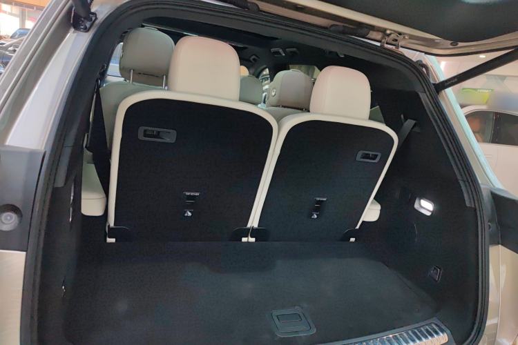 Used Li Auto L8 2024 Pro Model
