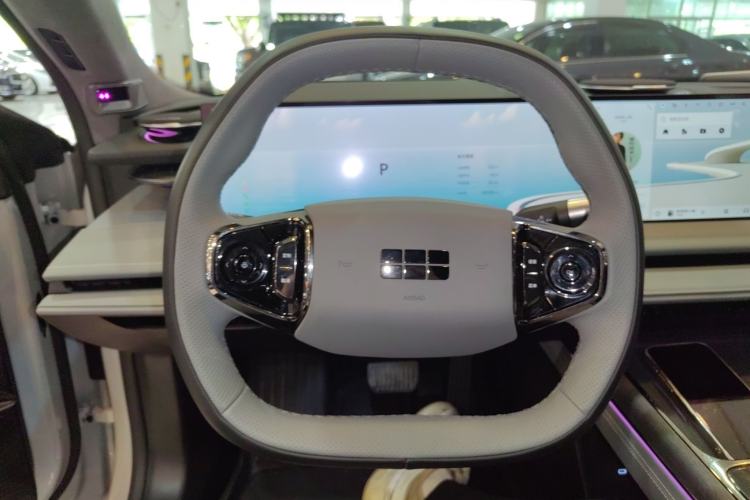 Used Geely Galaxy E8 2025 700 km Long-Range Intelligent Driving Version
