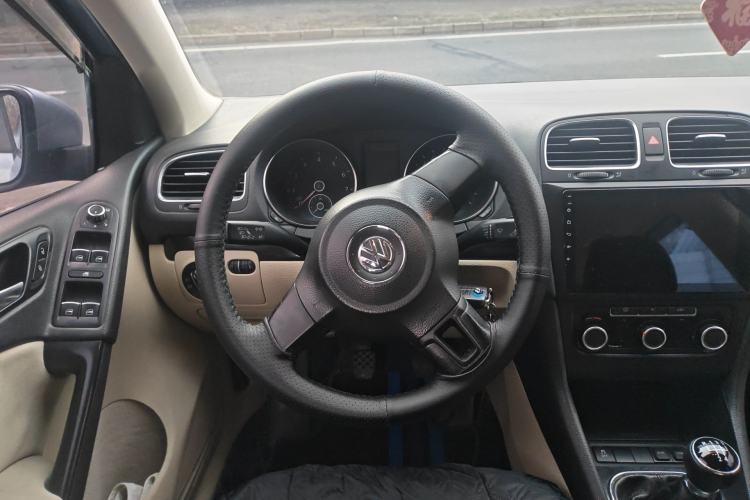 Used Volkswagen Golf 2011 1.6 Manual Comfort Model
