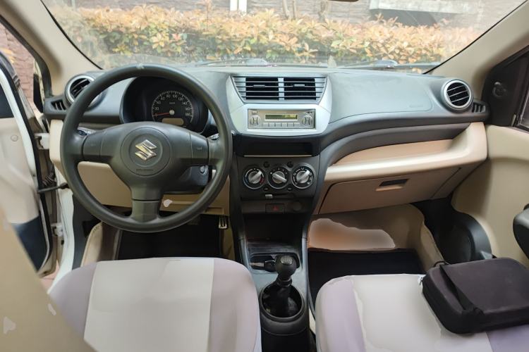 Used Suzuki Alto 2012 1.0L Manual Utility Version Center Console