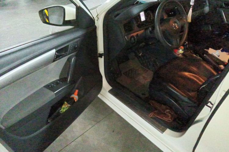 Used Volkswagen Gran Lavida 2013 1.6L Automatic Fashion Model Driver Seat