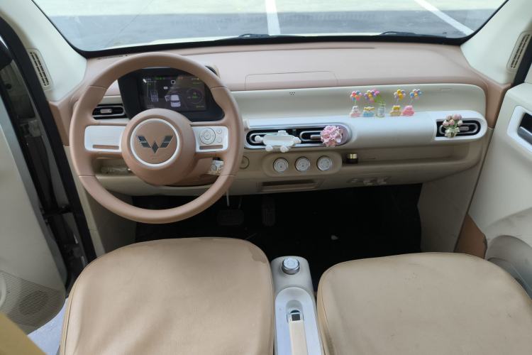 Used Wuling Hongguang MINIEV 2024 3rd Generation 215km Youth Edition Center Console