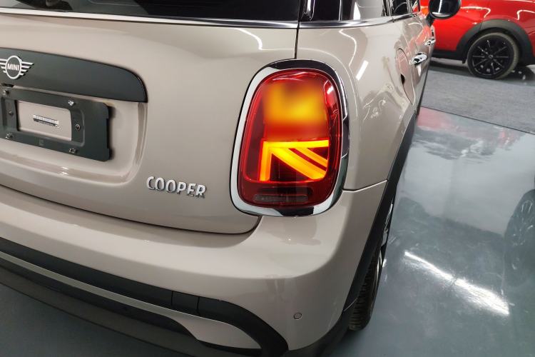 Used MINI MINI 2022 Updated 1.5T COOPER Classic Edition Five-Door Version