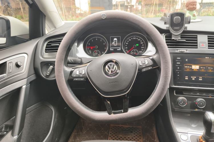 Used Volkswagen Golf 2020 Zhiai Edition 200TSI DSG Comfortable & Ambitious Version