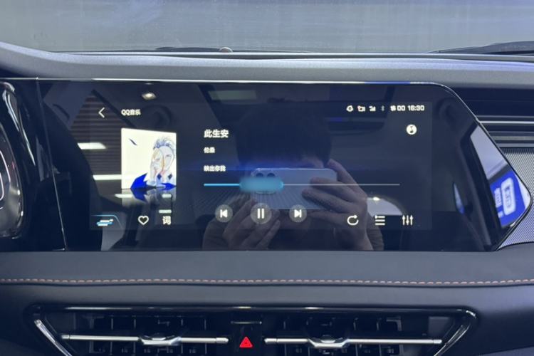 Used CHANGAN OSHAN X7 PLUS 2022 1.5T Blue Whale Edition Automatic Prestige Version Interior 4