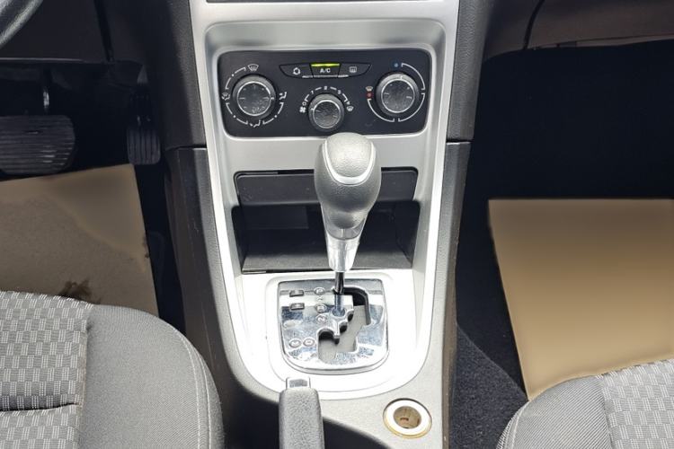 Used Peugeot 307 2013 Hatchback 1.6L Automatic Comfort Edition