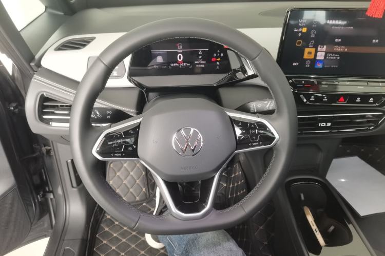 Used Volkswagen ID.3 2024 Outstanding Edition Steering Wheel