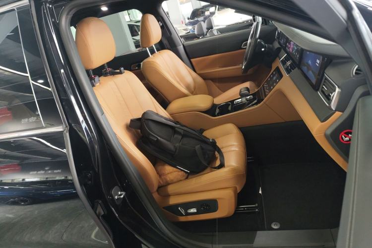 Used Li Auto ONE 2020 Extended-Range 6-Seater Version Right Front Seat