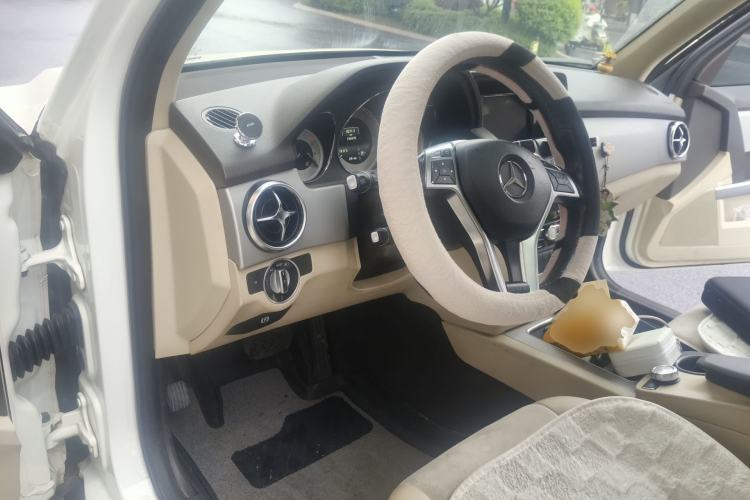 Used Mercedes-Benz GLK-Class 2015 GLK 300 4MATIC Fashion Edition Ultimate Version
