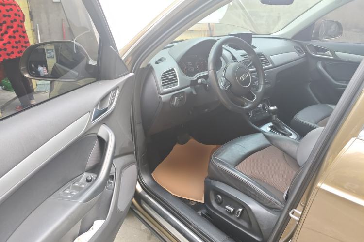 Used Audi Q3 2018 30th Anniversary Edition 30 TFSI Fashion Model Driver Seat