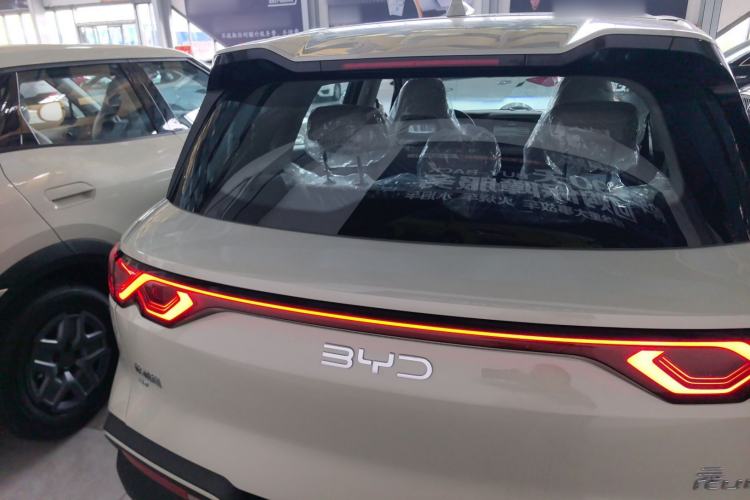 Used BYD Yuan UP 2025 Model 301KM Leading Version