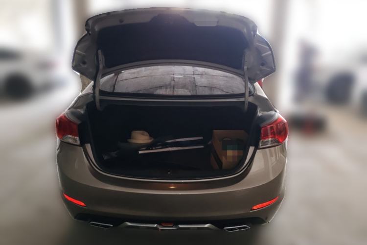 Used Hyundai Elantra (5th Generation / Langdong) 2015 1.6L Automatic Fashion Model