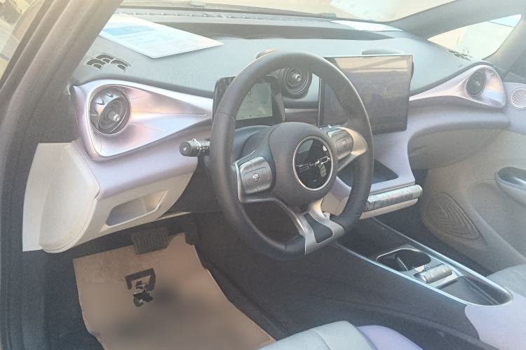 Used BYD Dolphin 2023 420 km Fashion Edition Center Console