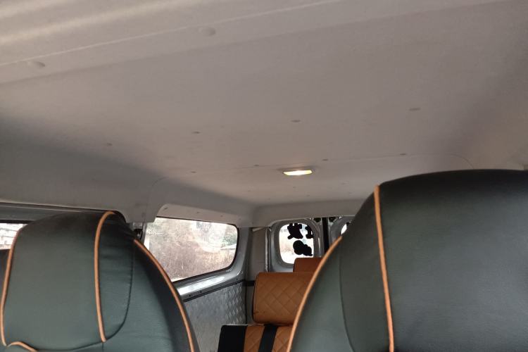 Used SAIC MAXUS Dana V1 2025 V1+ Long Wheelbase Low-Roof Multi-Function Version (62 kWh)
