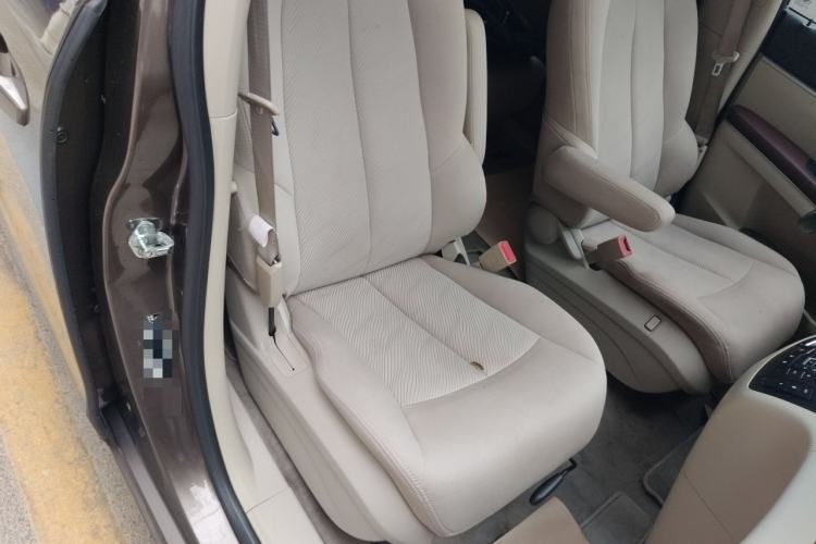 Used Buick GL8 2014 2.4L CT Luxury Business Comfort Edition Right Front Seat