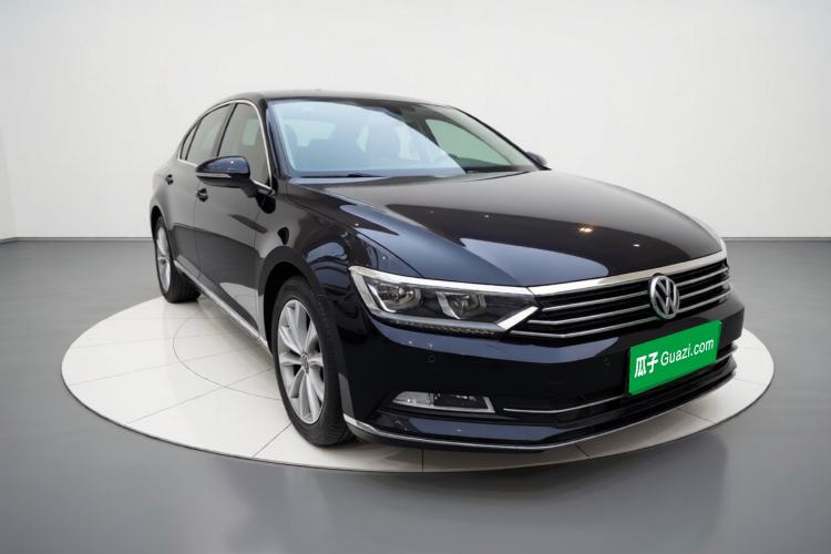 Used Volkswagen Magotan 2018 330TSI DSG Luxury Model Exterior 2