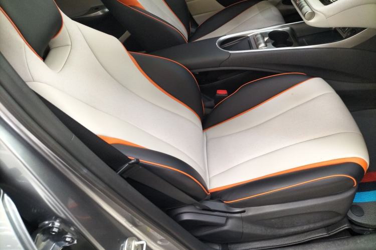 Used BYD Dolphin 2021 405 km Fashion Edition Right Front Seat