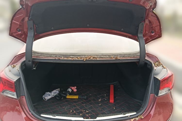 Used Hyundai Elantra (5th Generation / Langdong) 2015 1.6L Automatic Luxury Model Trunk