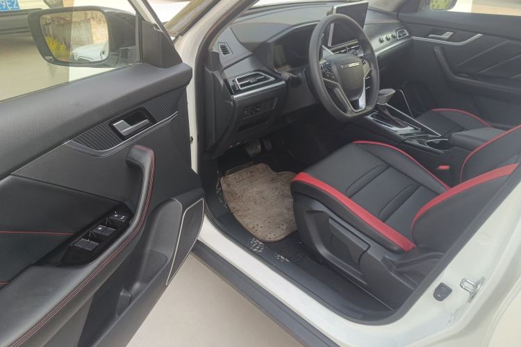 Used Venucia T60 2020 1.6L CVT Smart Drive Version China VI Standard